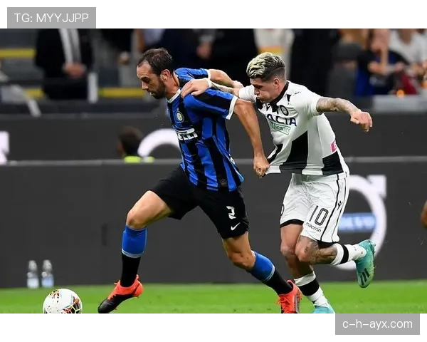 乌迪内斯战术革新焕然一新，新赛季风格引人瞩目