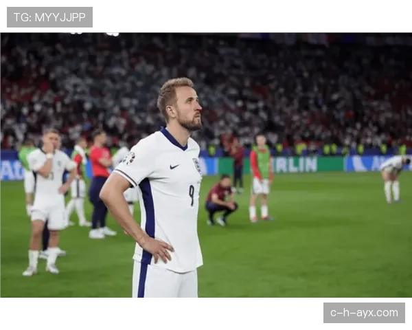 哈里·凯恩世界杯点球失误引发广泛讨论,心理因素分析值得关注 哈里·凯恩世界杯点球失误引发广泛讨论,心理因素分析值得关注