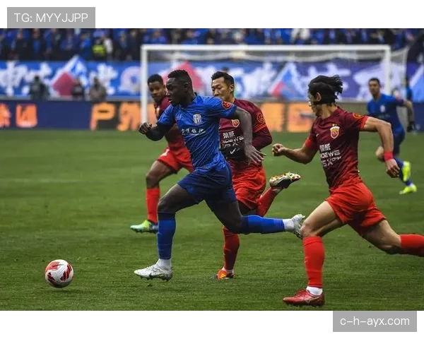 进攻乏力！上海申花锋线哑火暴露阵容结构性问题，斯卢茨基战术体系面临严峻考验